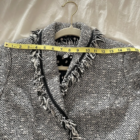 NWOT Vintage Carmen Marco Valvo Women's Black and White Tweed Jacket - Picture 11 of 15